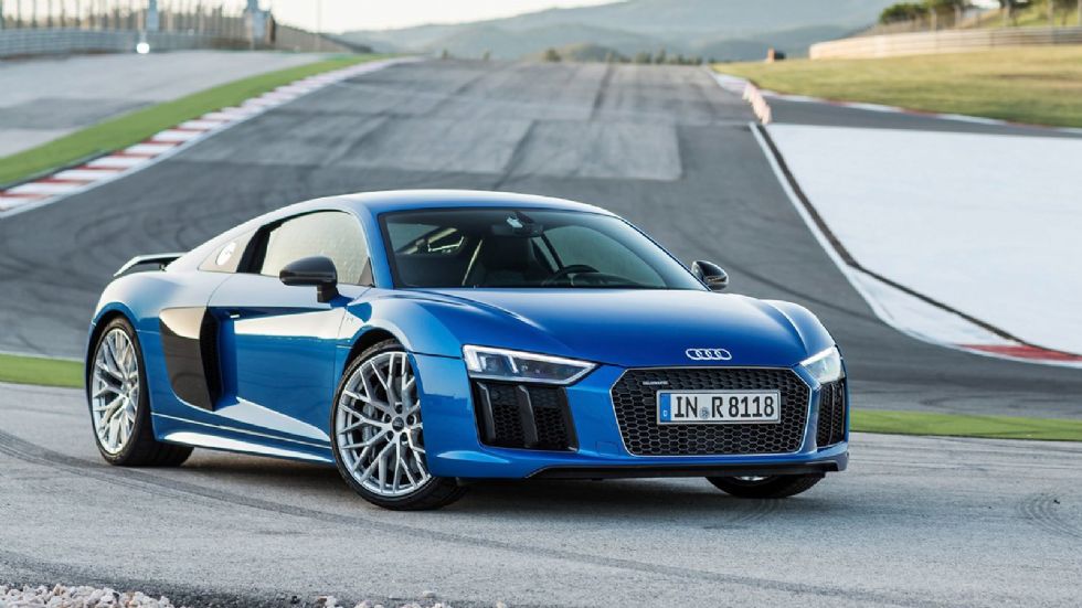 Εξαιρετικά τα πήγε και το τμήμα Audi Sport GmbH, με το R8 (φωτό) να πουλά κατά 31,8% περισσότερο, φτάνοντας στις 2.890 μονάδες. Συνολικά η οικογένεια των R και RS ξεπέρασε το φράγμα των 20.000.