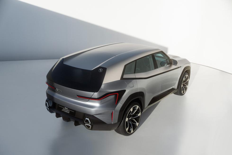 BMW Concept XM: Mε γρίλια-τέρας και όνομα δάνειο από την Citroen