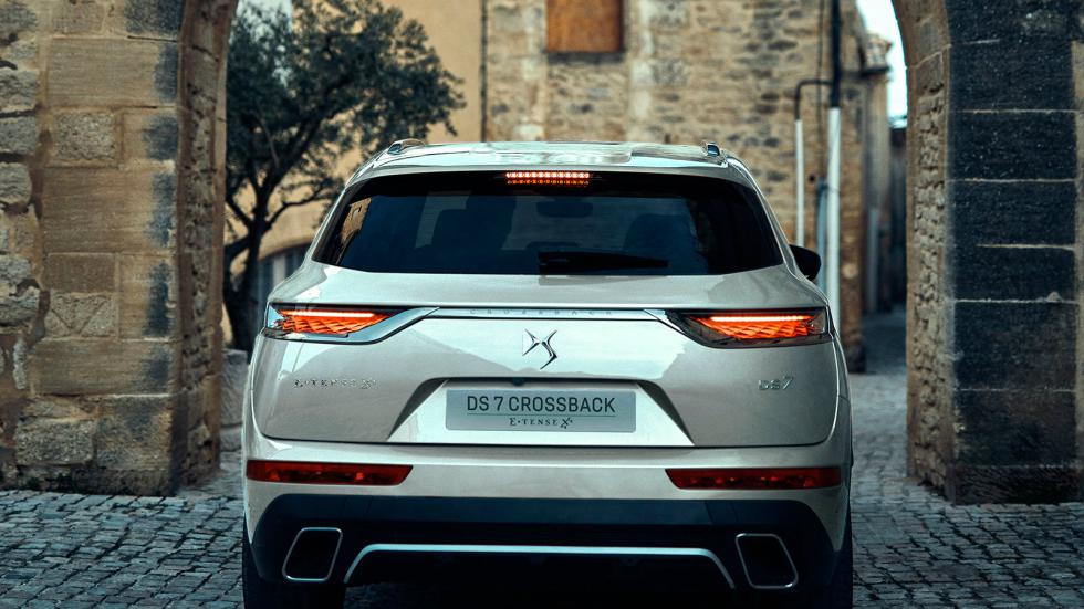 Το DS 7 Crossback E-Tense. 