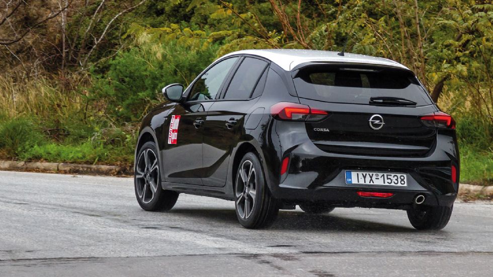 Αν και δεν είναι μαλακή, η ανάρτηση στο supermini της Opel φιλτράρει αποτελεσματικά τις ανωμαλίες του δρόμου.