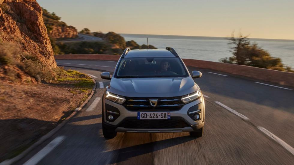 Νέο Dacia Jogger: Στην Ελλάδα σε βενζίνη και LPG από 18.880 ευρώ