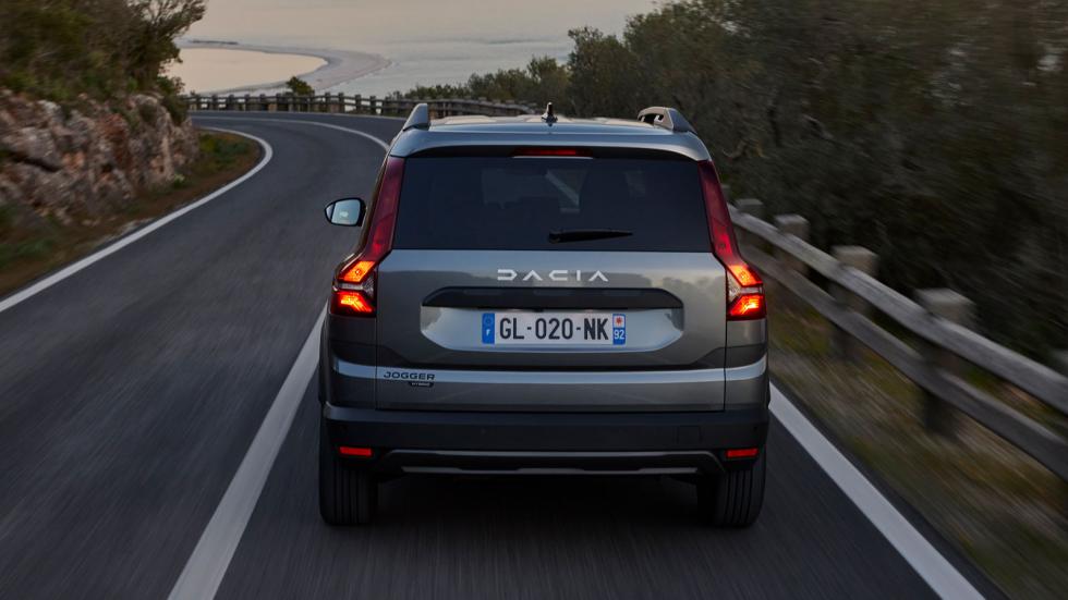 Νέο Dacia Jogger Hybrid: Οδηγούμε το πρώτο υβριδικό Dacia