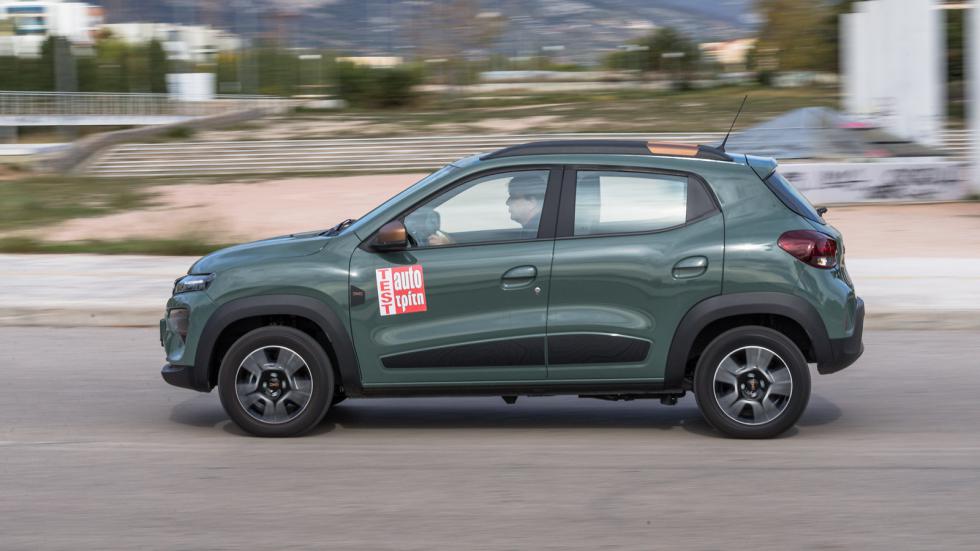 Τα 65 άλογα και τα 113 Nm ροπής του Dacia Spring Extreme αρκούν για αποδεκτές αστικές επιδόσεις, αυτό μετράει όμως είναι η αυτονομία των 250+ με μια φόρτιση.