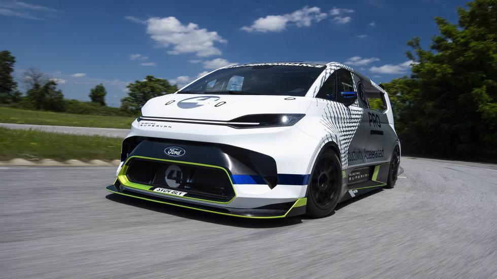 Με το SuperVan 4 των 2.000 ίππων στο Pikes Peak η Ford!