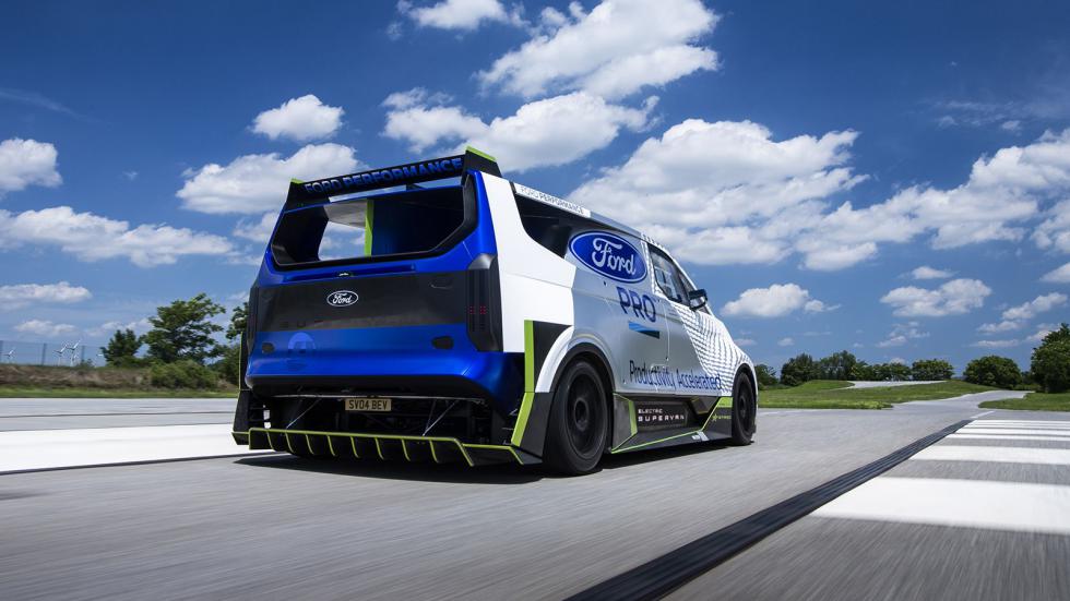 Με το SuperVan 4 των 2.000 ίππων στο Pikes Peak η Ford!