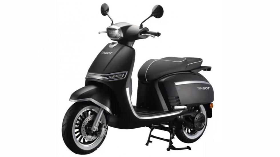 Ηλεκτρικά scooter που βγαίνουν εθνική και κάνουν 150 χιλιόμετρα