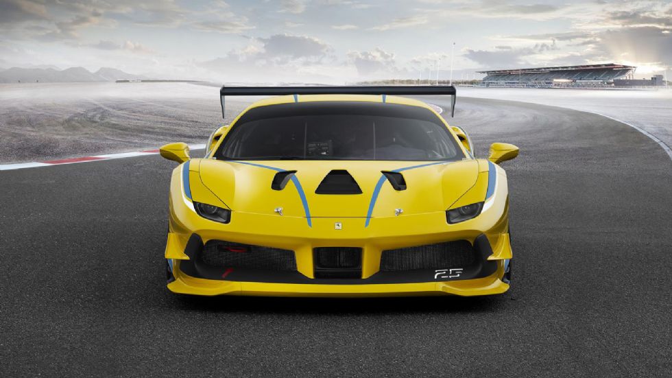 Η νέα Ferrari 488 Challenge στην πίστα δοκιμών του Fiorano έκανε χρόνο 1:15.5. Δηλαδή ένα δευτερόλεπτο πιο γρήγορα από την 458 Challenge Evo που αντικαθιστά.