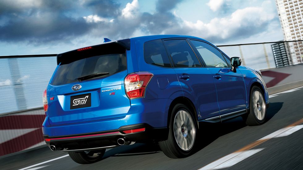 Το Subaru Forester tS κινείται από τον 2λιτρο turbo boxer κινητήρα της εταιρείας, ο οποίος αποδίδει 280 ίππους ισχύος και 350 Nm ροπής.