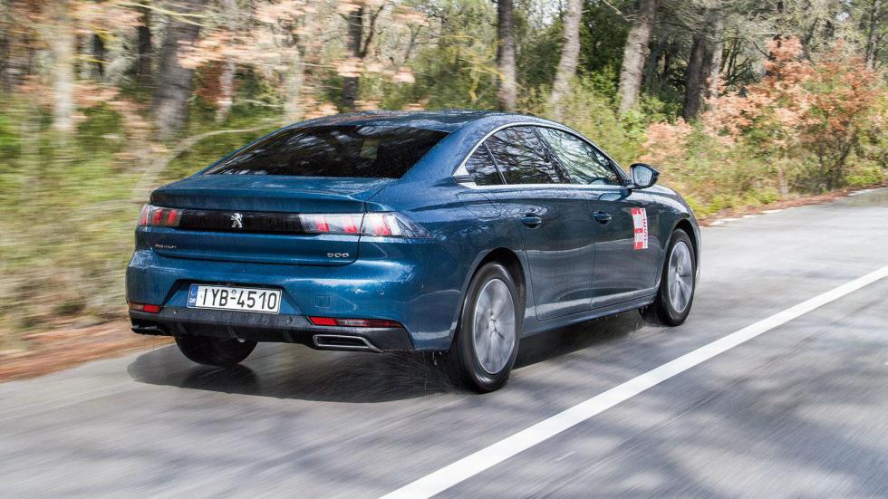 Super Συγκριτικό: Honda Civic e:HEV vs Peugeot 508