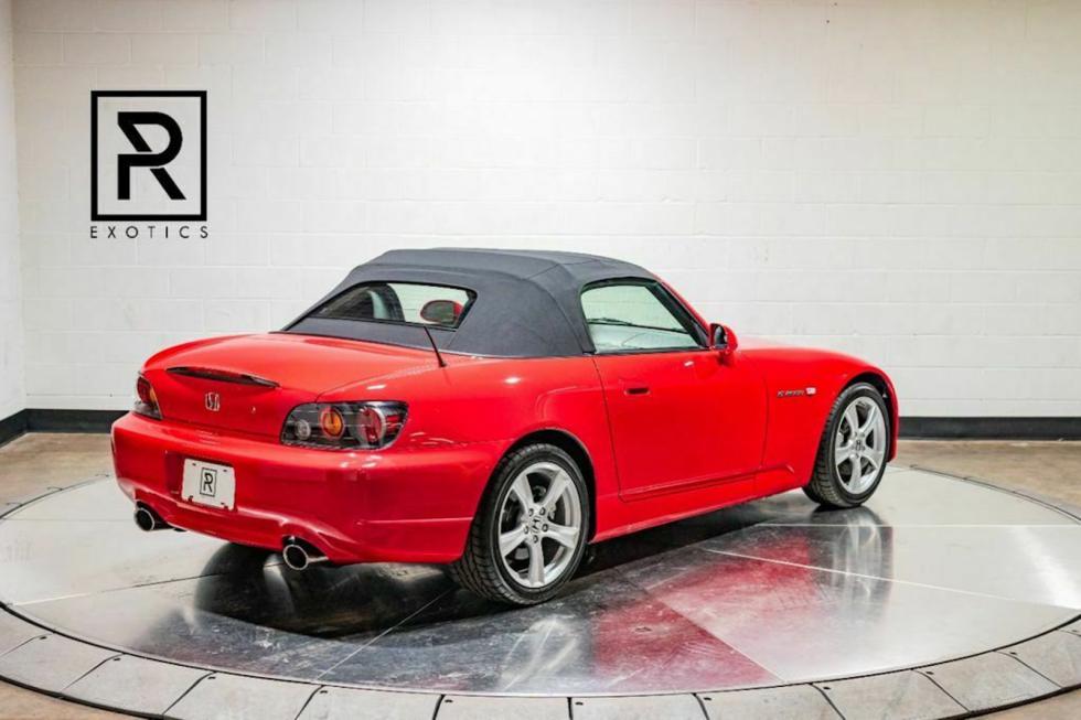 «Αθικτο» Honda S2000 πωλείται για 135.000 ευρώ