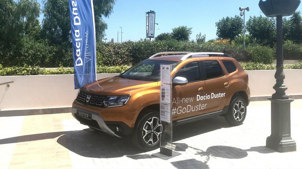 Τα νέα Clio & Captur παρέα με το Duster στο McArthurGlen