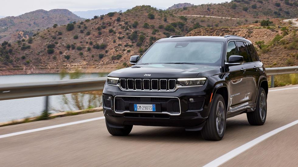 Jeep Grand Cherokee 4xe: Πολυτελές «θηρίο» για τη... ζούγκλα της πόλης με ηλεκτρική βοήθεια και ισχύ 380 άλογα.