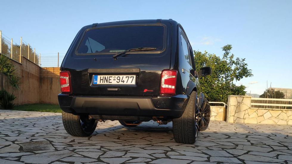 Ελληνικό Lada Niva turbo 4x4 πωλείται για 34.800 ευρώ