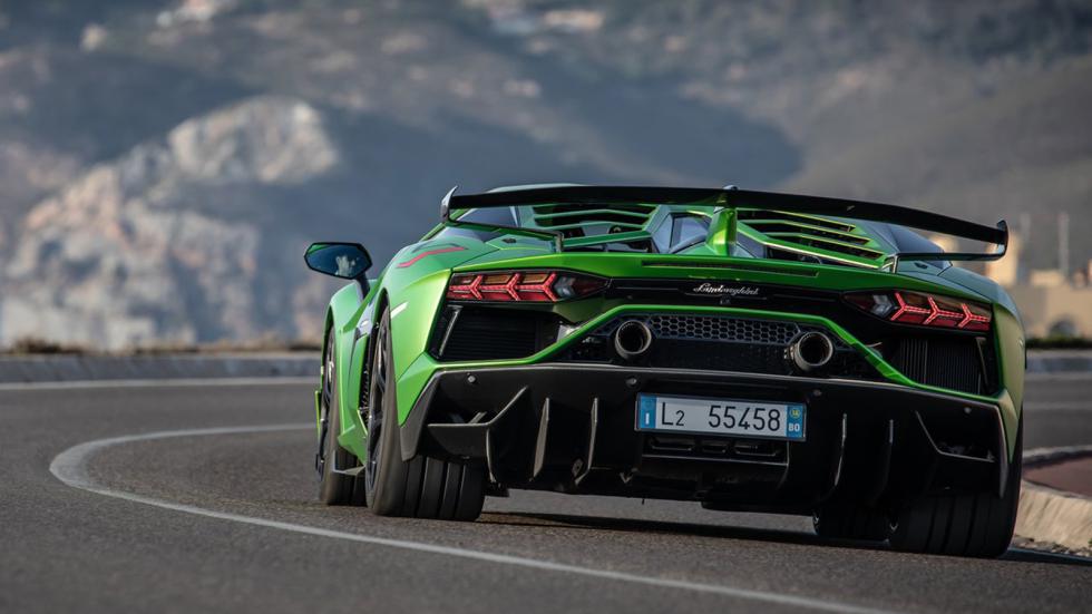 Δεν αργεί ο διάδοχος της Lamborghini Aventador