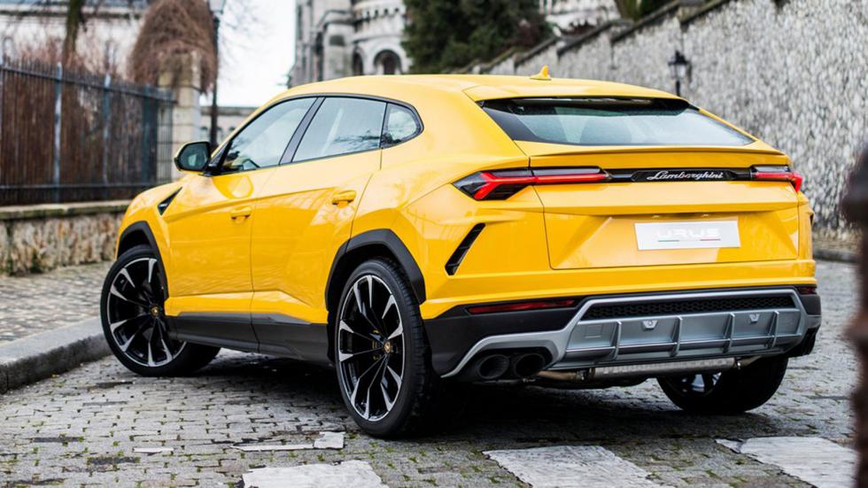 H Lamborghini Urus.