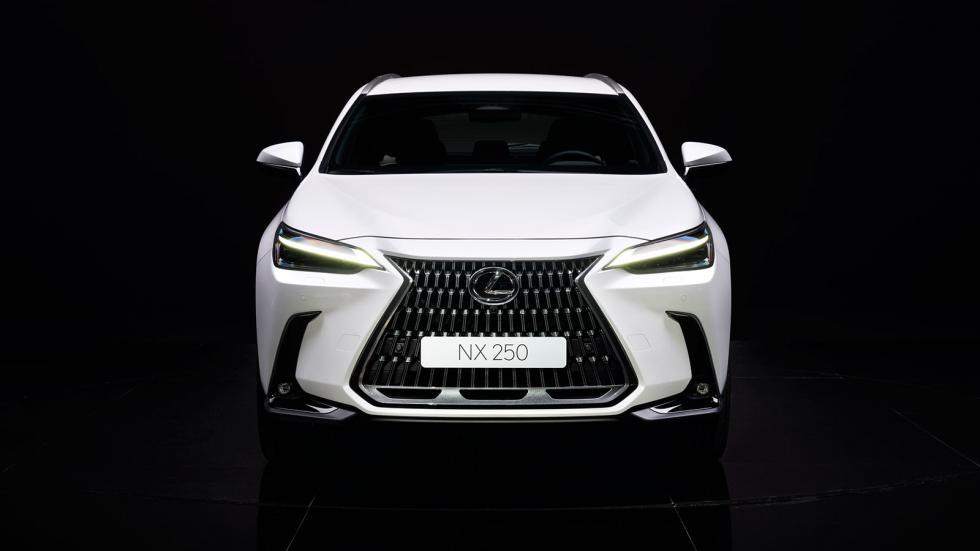 Νέο Lexus NX: Το πρώτο Plug-in μοντέλο της Lexus