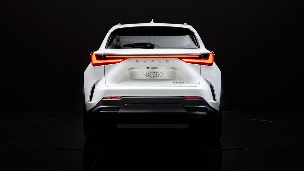 Νέο Lexus NX: Το πρώτο Plug-in μοντέλο της Lexus