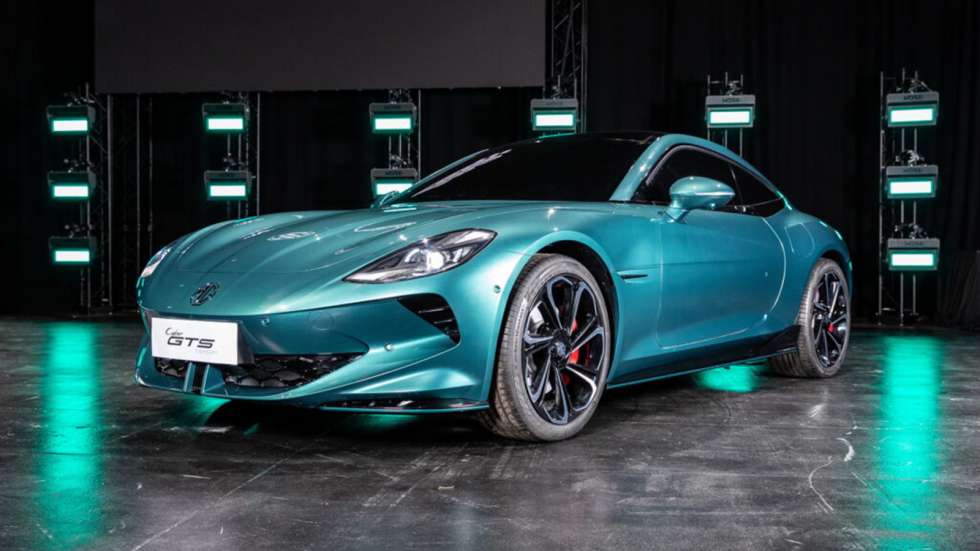 Το MG Cyber GTS Concept μας δείχνει την κουπέ εκδοχή του Cyberster