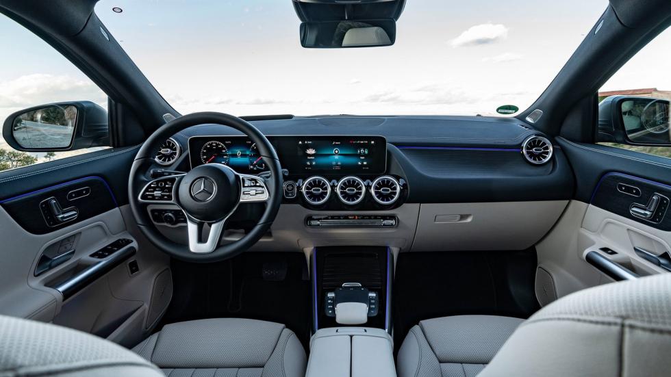 Mercedes GLA: Premium SUV από βενζίνη μέχρι ρεύμα 