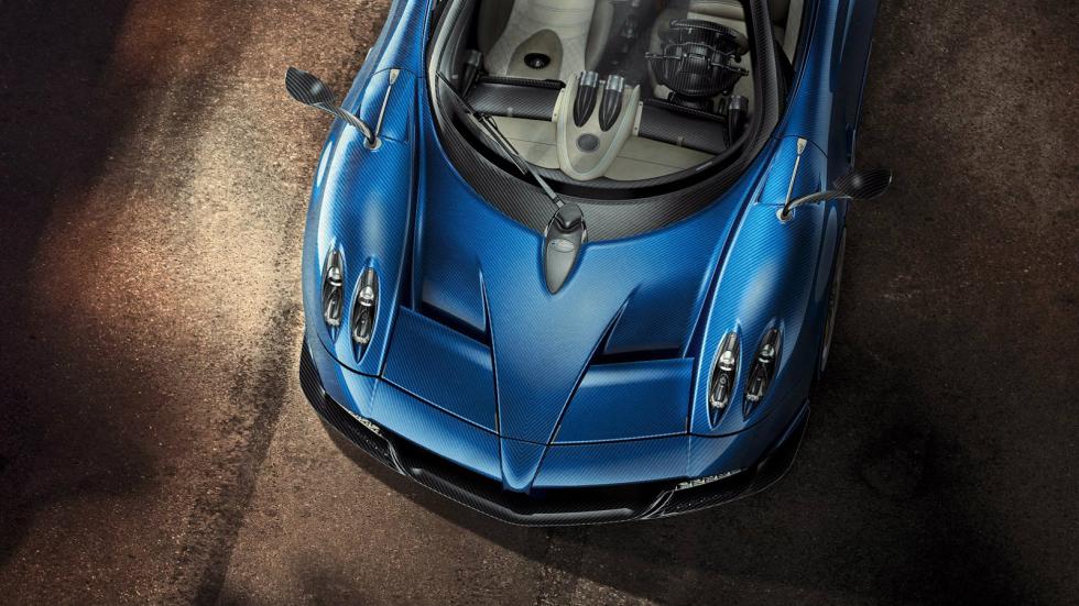 Tο Huayra Roadster δεν είναι απλώς μια απομίμηση του Coupe.