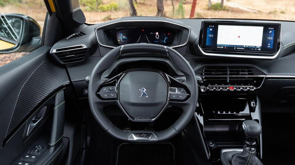 Η εξέλιξη του i-Cockpit της Peugeot: Από αναλογικά όργανα σε 3D οθόνες