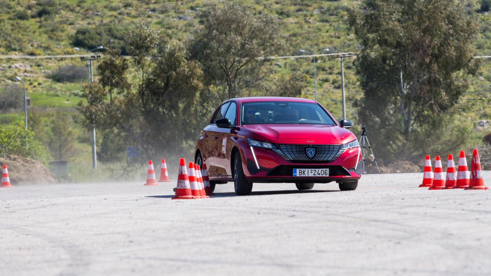 Δοκιμή αποφυγής κινδύνου στο νέο Peugeot 308: Νέο ρεκόρ στα οικογενειακά!