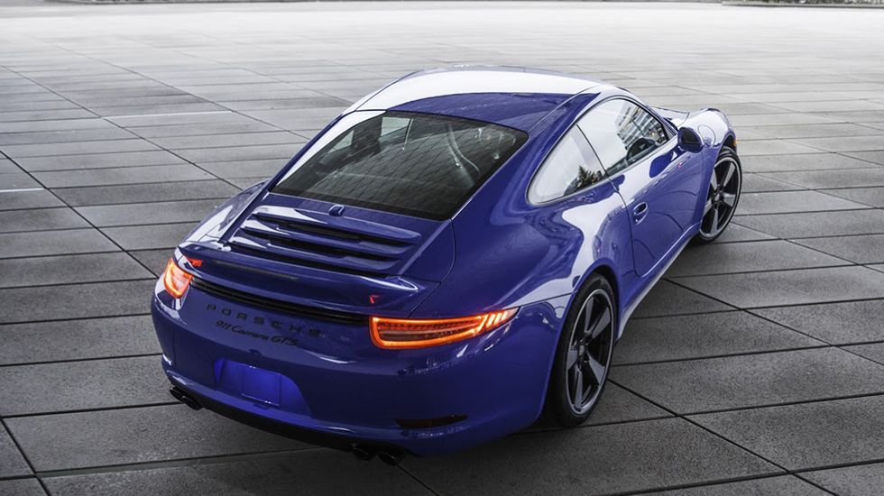 Το λανσάρισμα της 911 GTS Club Coupe θα γίνει στις Η.Π.Α. τον ερχόμενο Ιούνιο με προτεραιότητα στα μέλη του Porsche Club of America. Η τιμή της διαμορφώνεται στα 136.060 δολάρια (101.994 ευρώ).