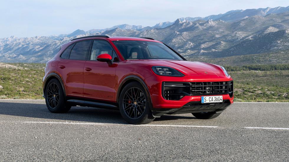 Ανανεωμένη Porsche Cayenne GTS με 500 άλογα 