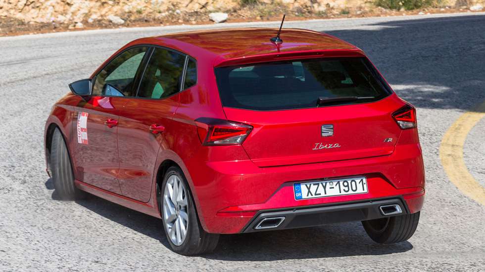 Το SEAT Ibiza είναι το πιο γρήγορο μικρό σε προσπέραση, τόσο σε έναν επαρχιακό δρόμο, όσο και στην εθνική οδό