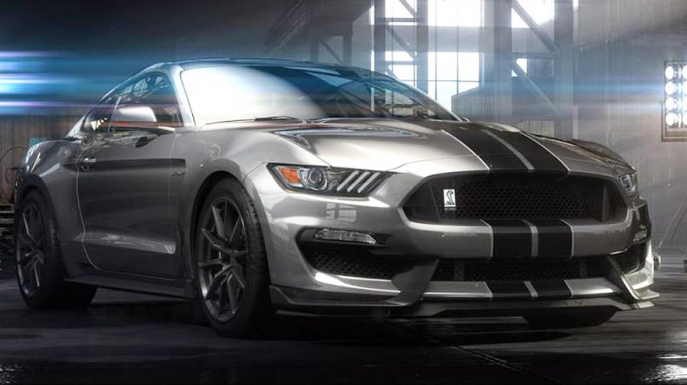 Η Ford αποκάλυψε τη νέα υψηλών επιδόσεων Mustang, τη Shelby GT350 Mustang με 507 ίππους και πιο σπορτιφ στιλ σε σχέση με το βασικό μοντέλο.