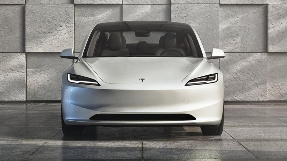 Ανανεωμένο Tesla Model 3 Performance με 460 PS - Η τιμή του