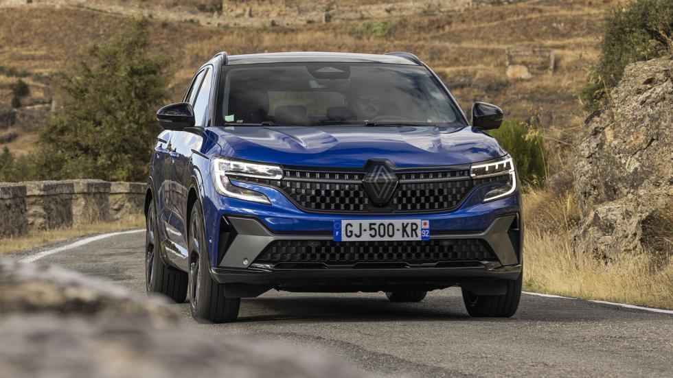 Renault Austral: Δεν «καίει», ελίσσεται σαν μίνι & χωράει τα πάντα