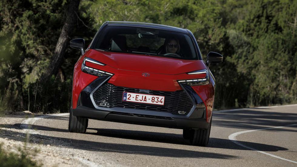 Τα 5 κρυφά τρικ που έχει το νέο Toyota C-HR 