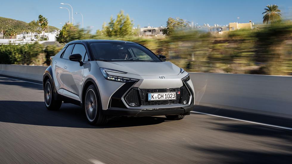 Οδηγούμε το νέο Toyota C-HR: Υβριδικό με 140 ή 198 άλογα