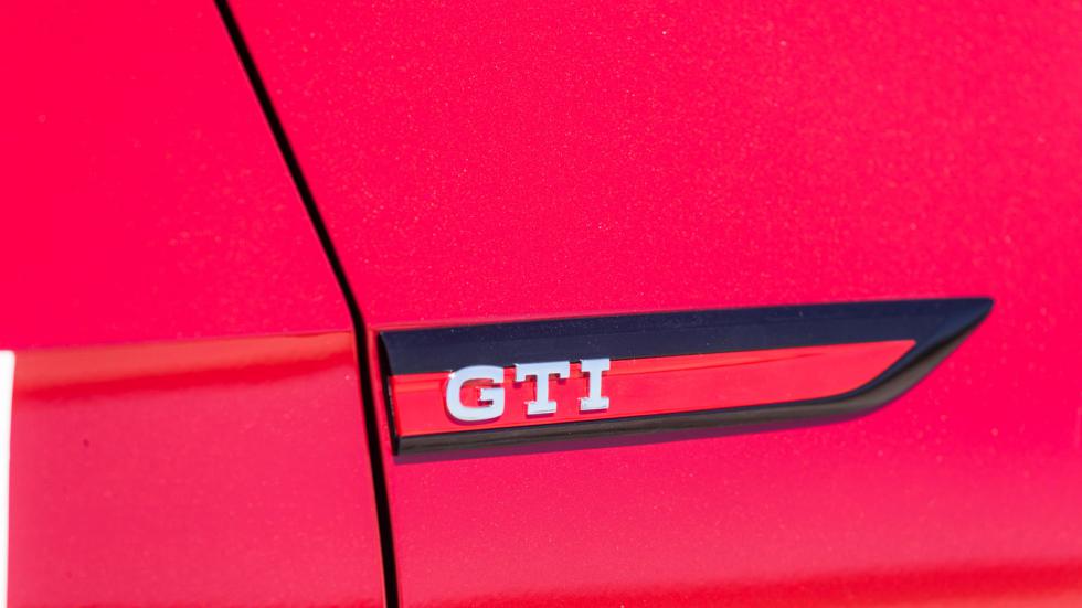 Δοκιμή: Νέο VW Golf GTI | Μουράτο, «πιστάδικο» & πόλης