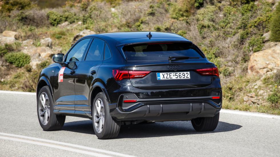 Σπορτίφ, coupe στιλ με το Q3 Sportback αποκλειστικά σε βενζίνη
