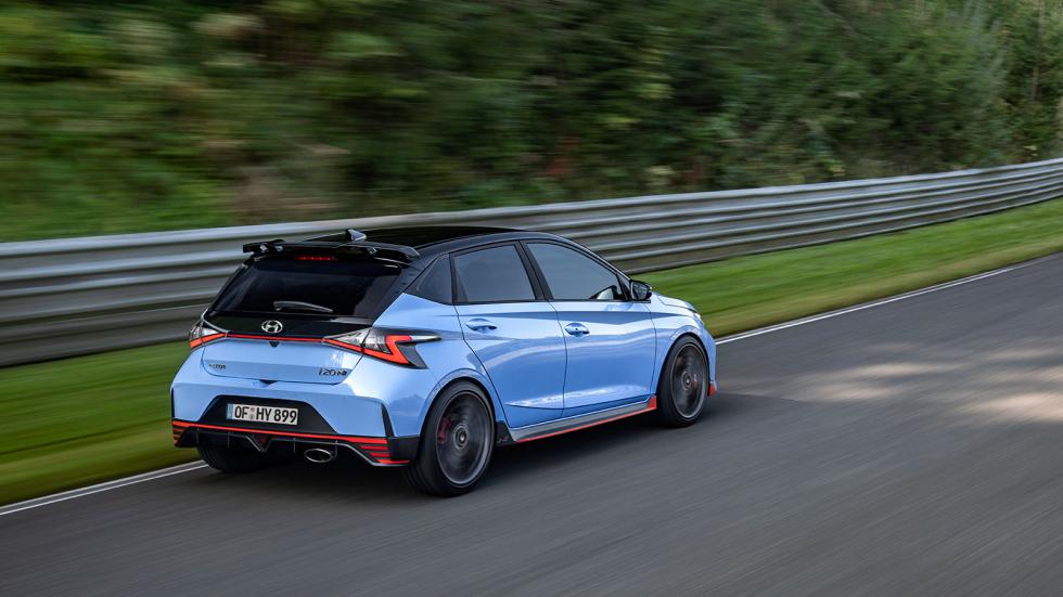 To νέο Hyundai i20 N απέναντι στο Ford Fiesta ST