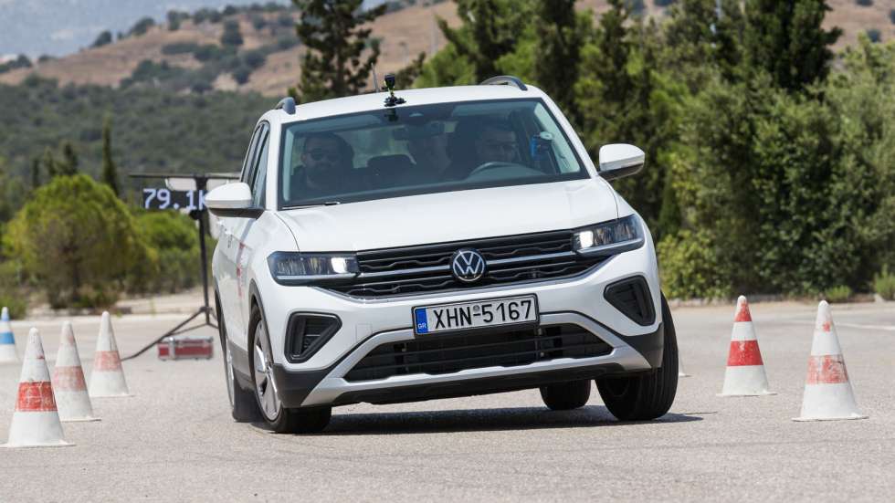 Αποφυγή κινδύνου με τo VW T-Cross: «Στρίβει» καλά!