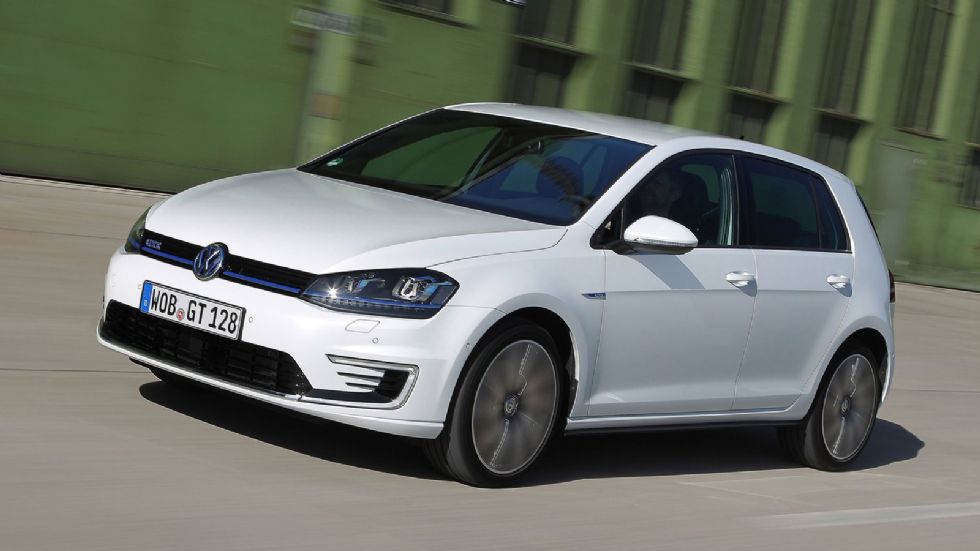 Στην πρώτη του πλήρη χρονιά, το Volkswagen Golf GTE σκαρφάλωσε στη 2η θέση των πωλήσεων των PHEV οχημάτων, ακολουθούμενο από το «αδελφό» Audi A3 e-tron.