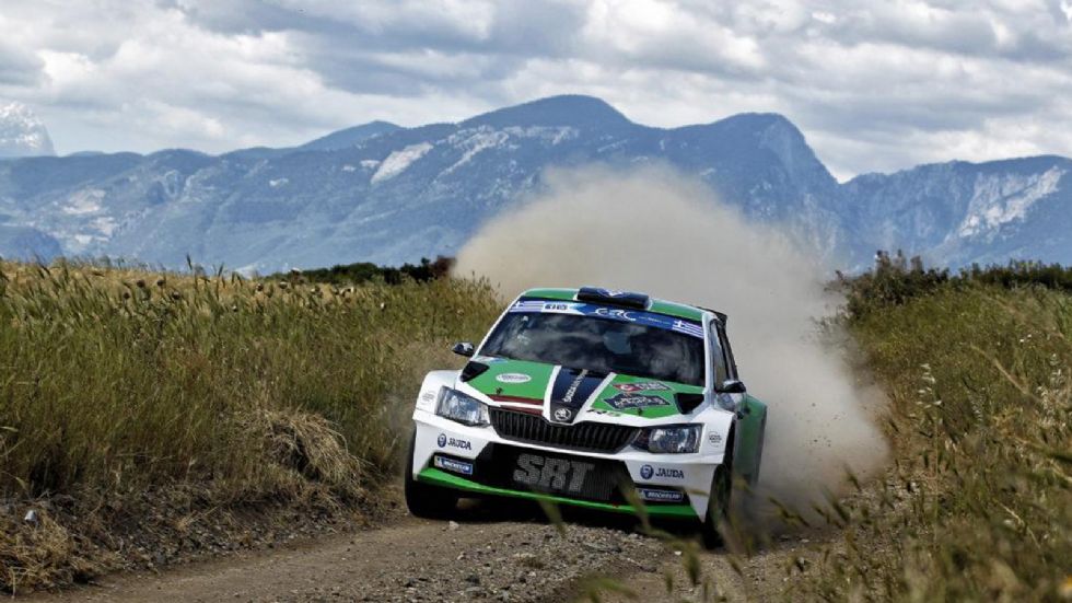 Ο Ralfs Sirmacis, κάνοντας το ντεμπούτο του με την Skoda Fabia R5 αφού ανέβηκε από την ERC Junior, ήταν ταχύτερος όλων στην πρώτη ημέρα του SEAJETS Ράλλυ Ακρόπολις 2016.