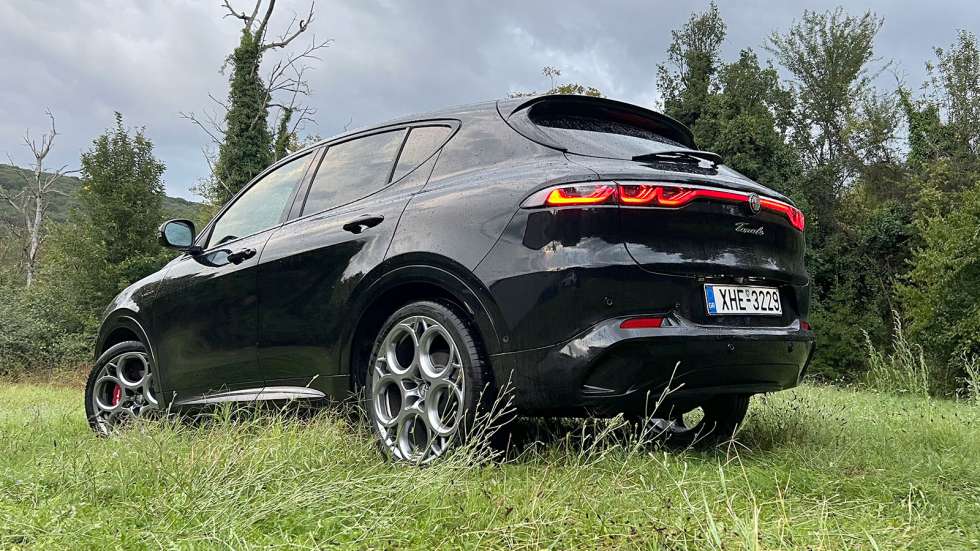 Πίσω από το τιμόνι της Alfa Romeo Tonale Veloce για 1.800 χιλιόμετρα 