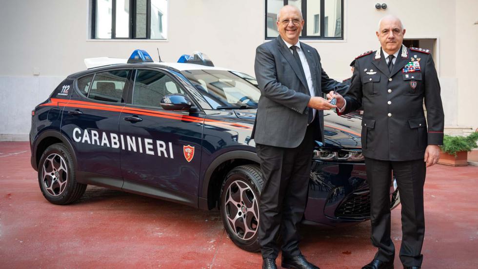 Ο στόλος των Carabinieri επεκτείνεται με Alfa Romeo Tonale 