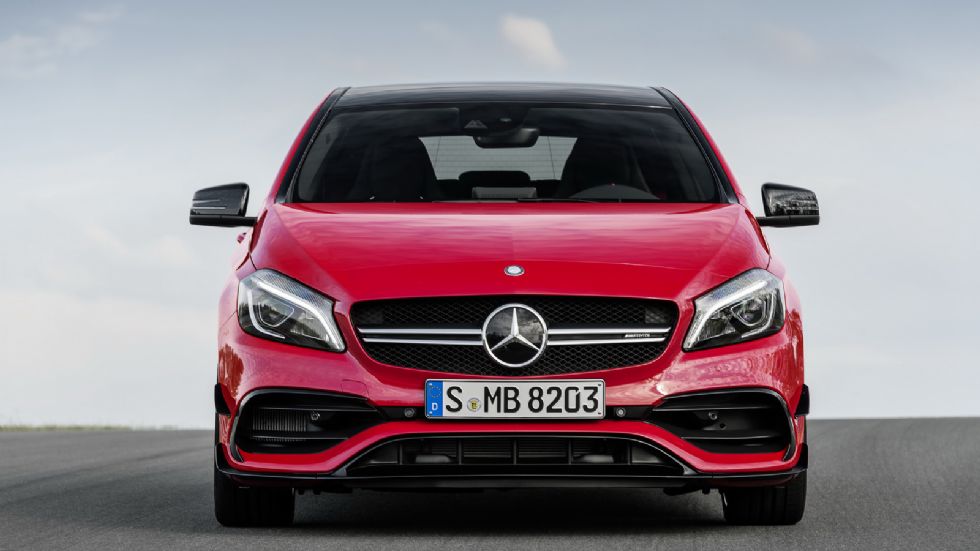 Το μεγαλείο της A45 AMG (+video)