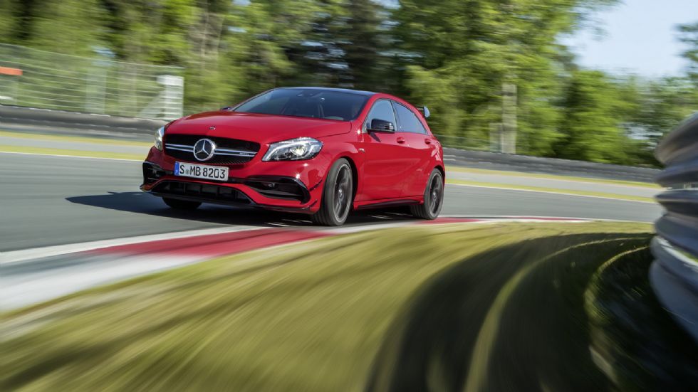 Το μεγαλείο της A45 AMG (+video)