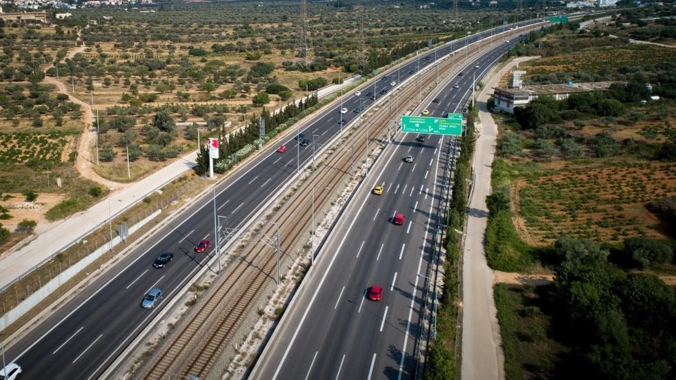 Πόσες διελεύσεις οχημάτων έγιναν σε Νέα, Κεντρική & Αττική Οδό το 2024