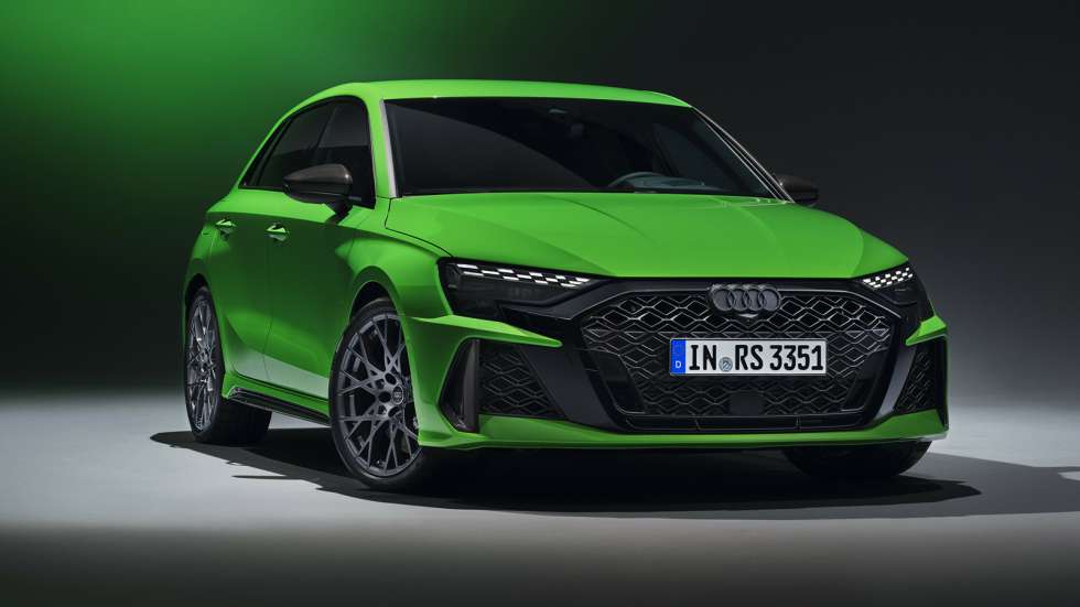 Πιο άγριο αλλά ξανά με 400 άλογα το ανανεωμένο Audi RS 3