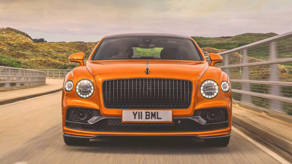 Νέα Bentley Flying Spur Speed με V12 και 635 άλογα