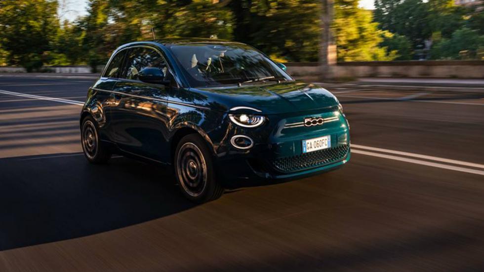 To «προεδρικό» 1ο test drive του ηλεκτρικού Fiat 500 