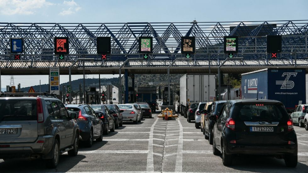 Δεν μπαίνουν διόδια σε Βαρυμπόμπη και Αγιο Στέφανο τα επόμενα 3 χρόνια