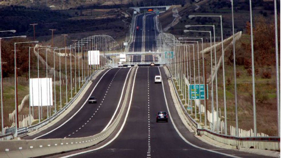 Αυτή είναι η πινακίδα που βλέπουμε συχνότερα στους αυτοκινητόδρομους